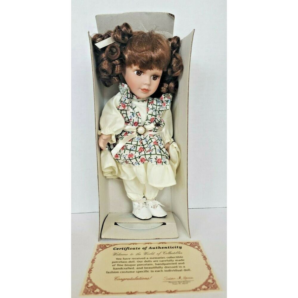 1999 Collectible Memories Porcelain 11" Doll Cuddle Wit Edition NEW U104